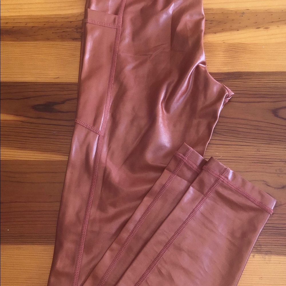Ethos leggings with pocket